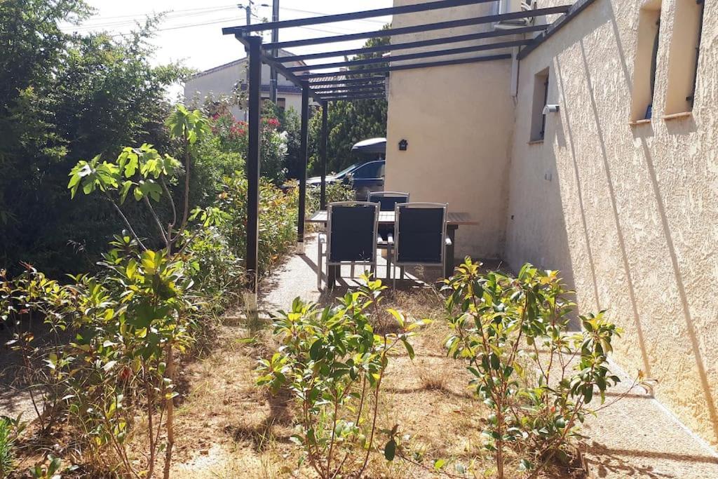 Les Pucines Bis Bas De Villa 29 M2 Luxe Rez De Jardin Climatisation Plein Sud Six-Fours-les-Plages Exterior photo